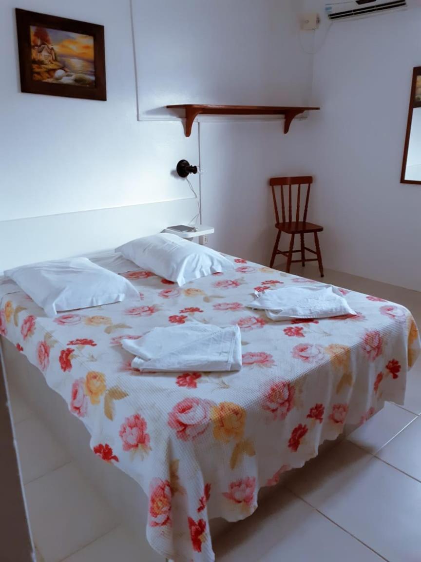 Hotel Lobo *